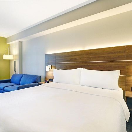 Holiday Inn Express Whitby Oshawa By Ihg Zewnętrze zdjęcie