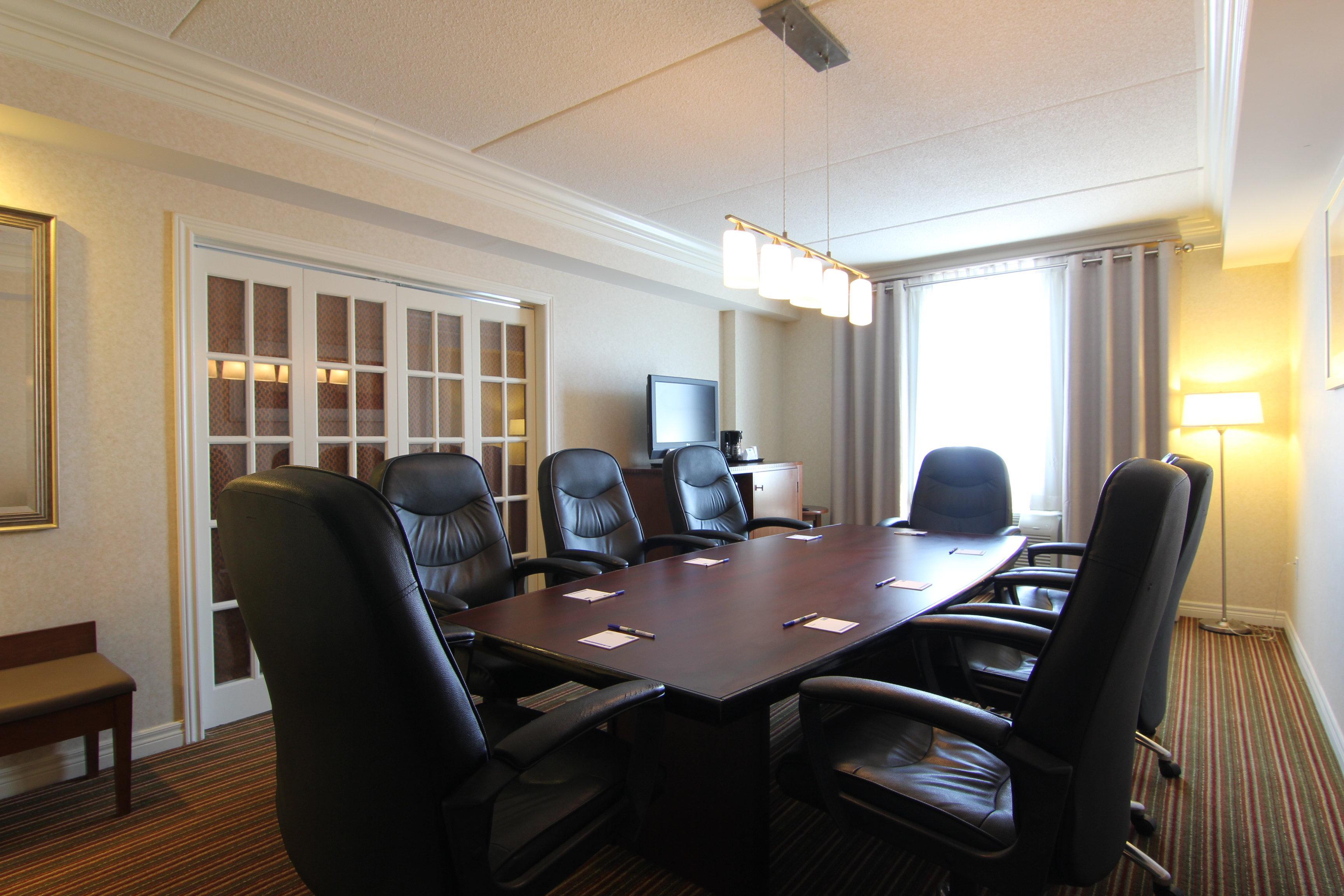 Holiday Inn Express Whitby Oshawa By Ihg Zewnętrze zdjęcie