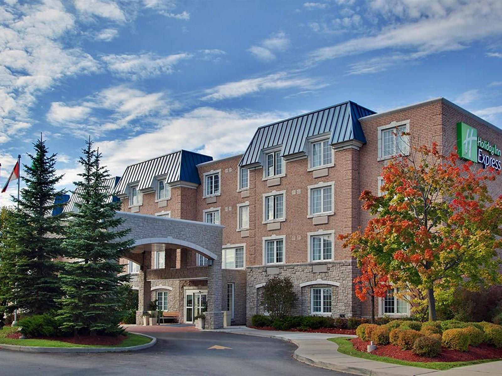 Holiday Inn Express Whitby Oshawa By Ihg Zewnętrze zdjęcie
