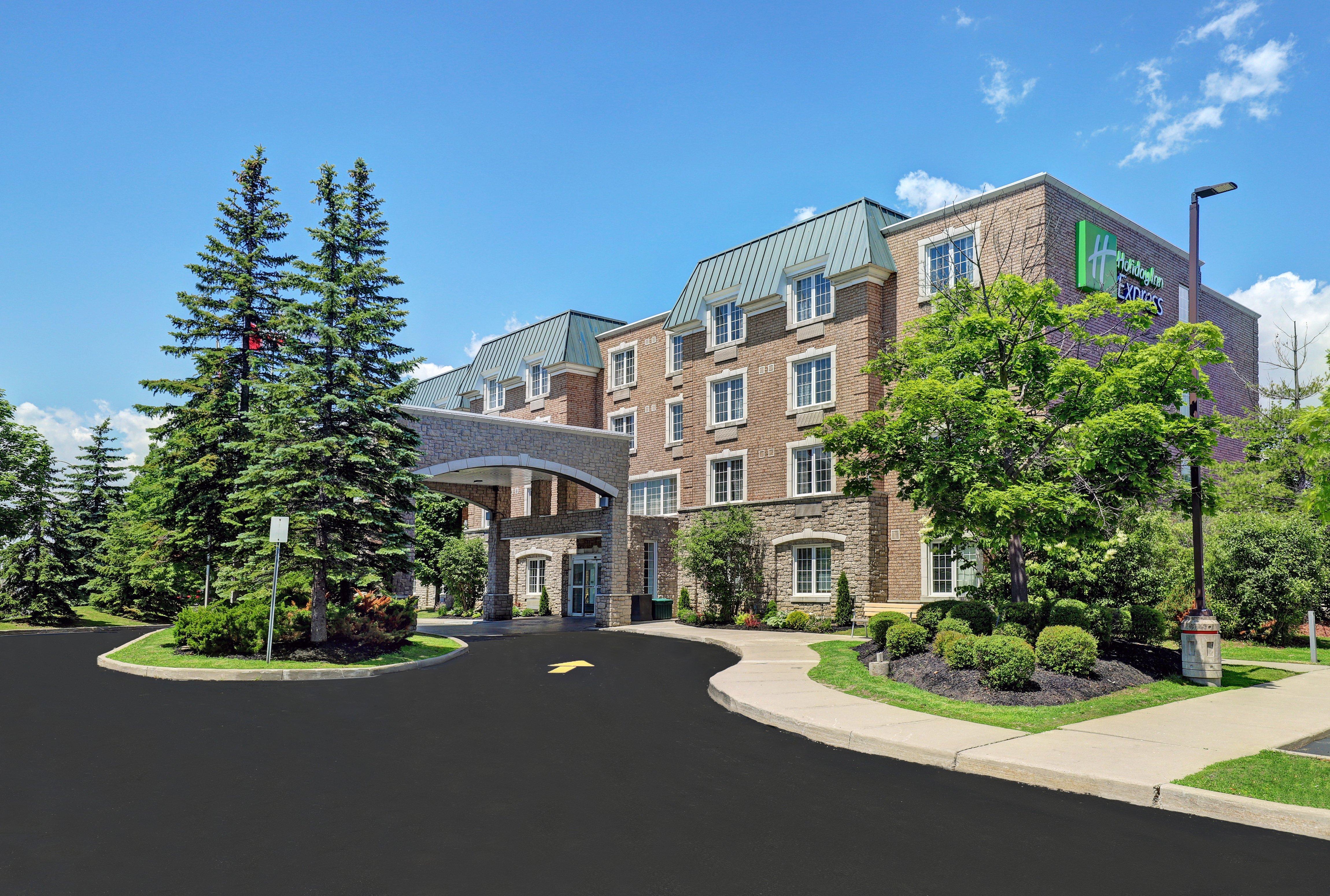 Holiday Inn Express Whitby Oshawa By Ihg Zewnętrze zdjęcie