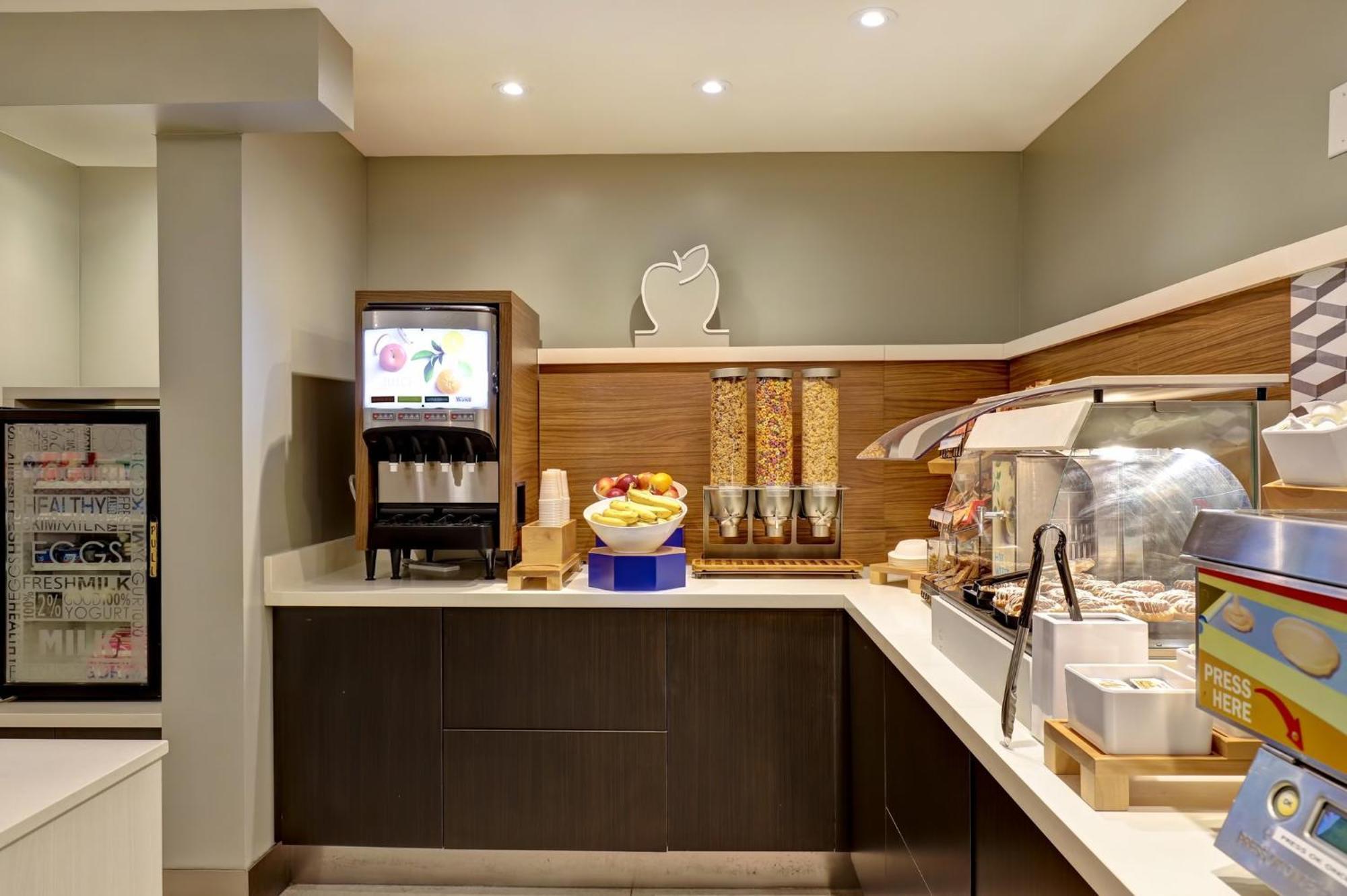Holiday Inn Express Whitby Oshawa By Ihg Zewnętrze zdjęcie