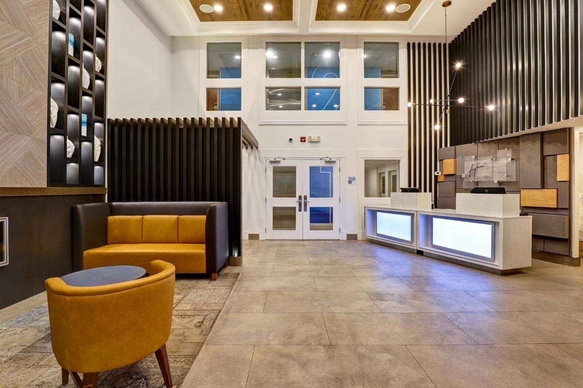 Holiday Inn Express Whitby Oshawa By Ihg Zewnętrze zdjęcie