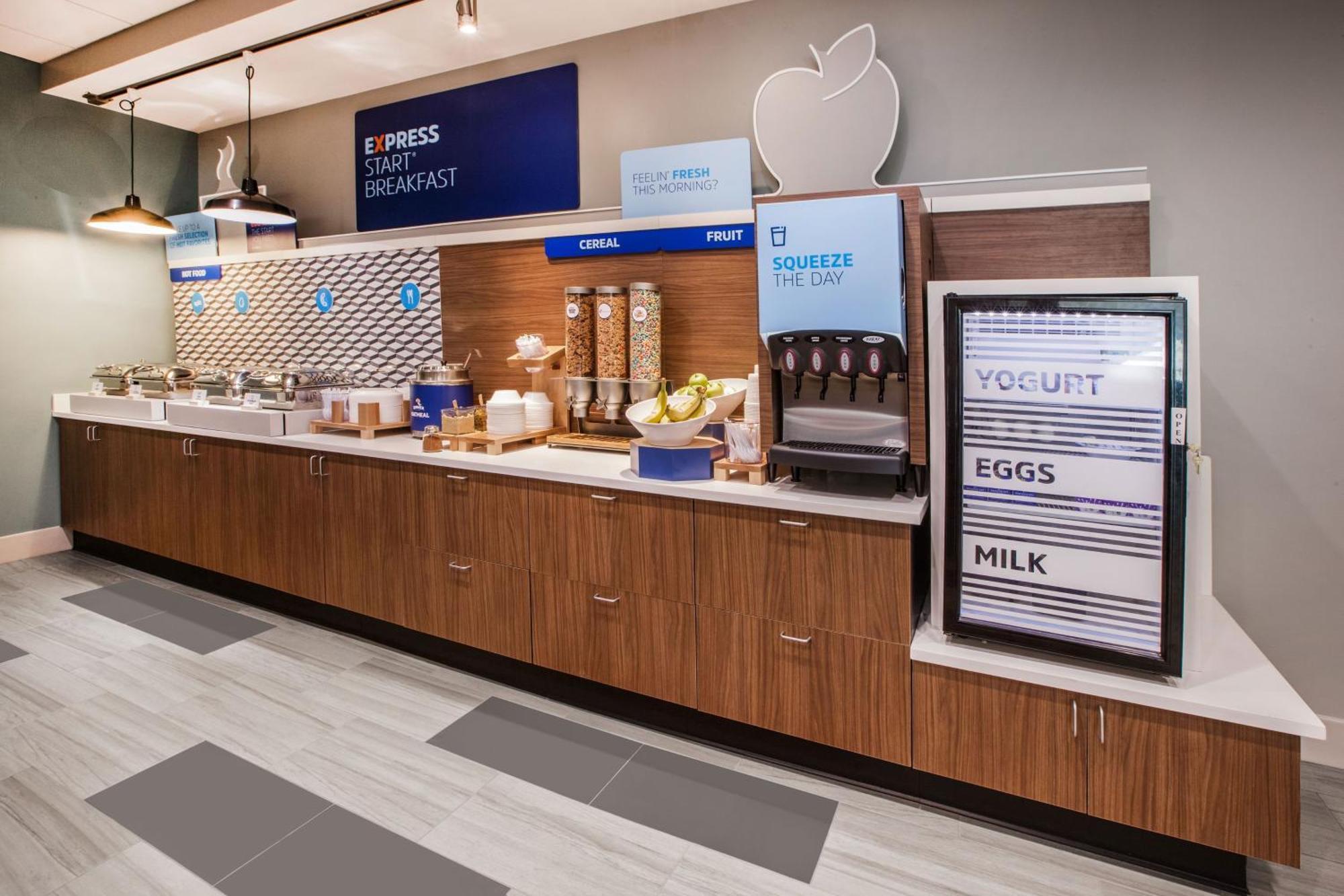 Holiday Inn Express Whitby Oshawa By Ihg Zewnętrze zdjęcie