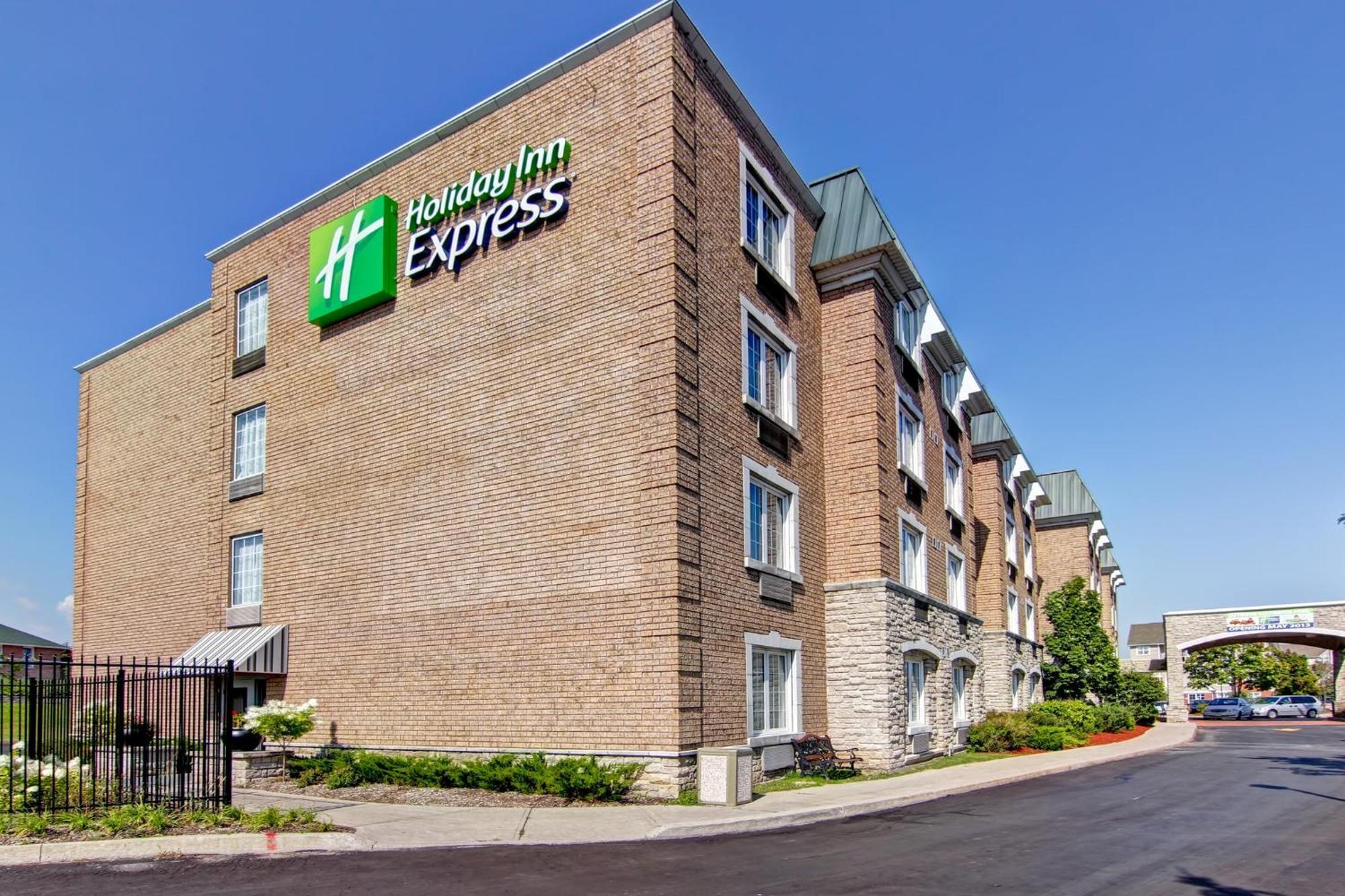 Holiday Inn Express Whitby Oshawa By Ihg Zewnętrze zdjęcie