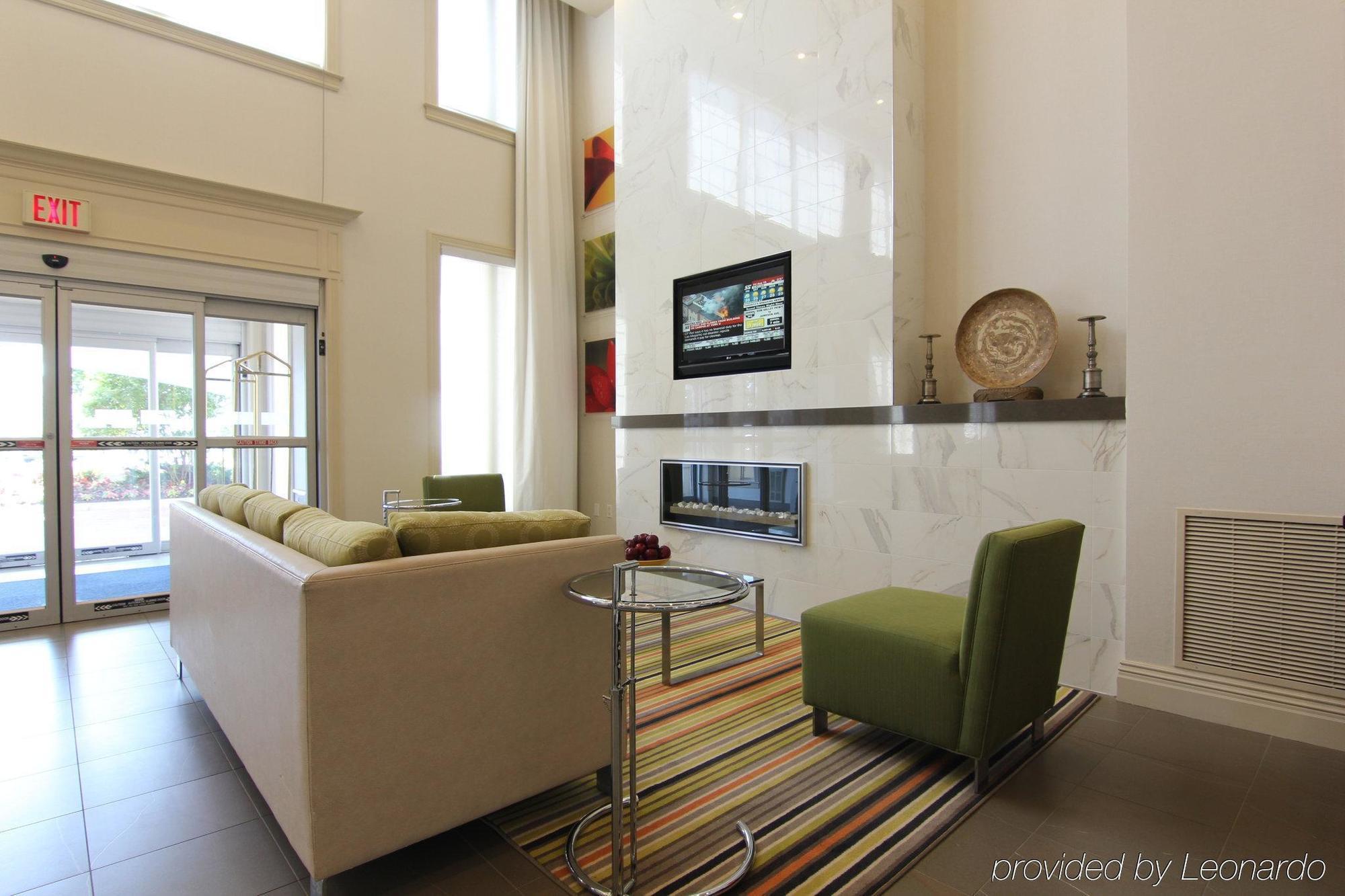 Holiday Inn Express Whitby Oshawa By Ihg Zewnętrze zdjęcie