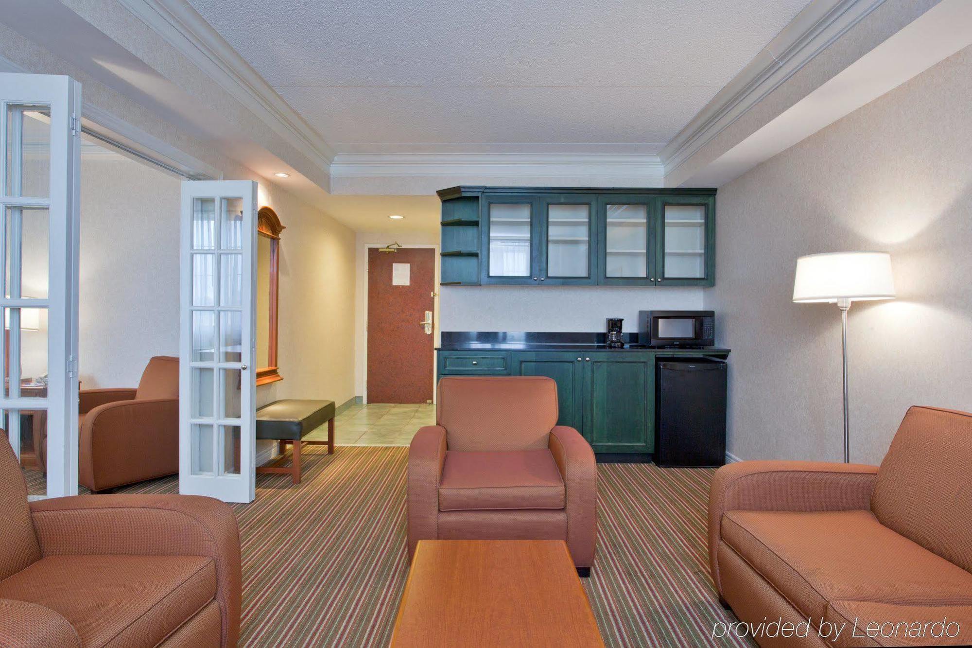 Holiday Inn Express Whitby Oshawa By Ihg Pokój zdjęcie