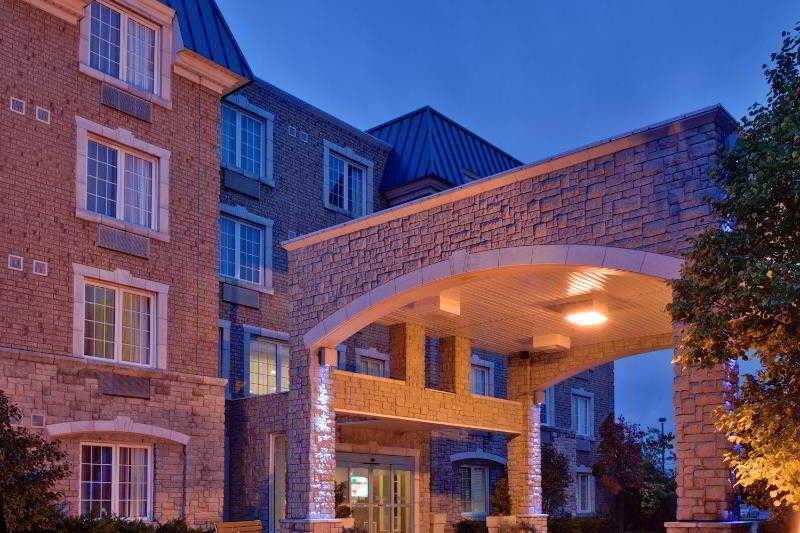 Holiday Inn Express Whitby Oshawa By Ihg Zewnętrze zdjęcie